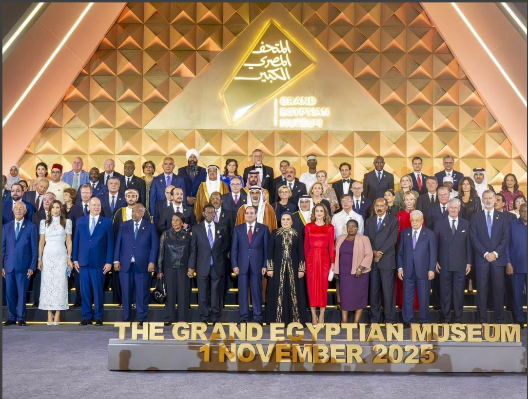 Benssaid représente le roi Mohammed VI lors de l&rsquo;inauguration du Grand Musée Égyptien au Caire.