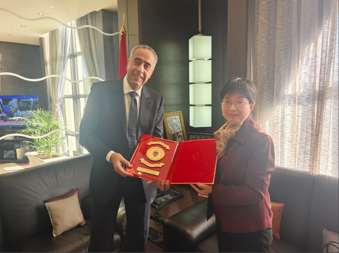 Hamouchi reçoit l&rsquo;ambassadrice de Chine à Rabat pour renforcer la coopération sécuritaire en préparation de la conférence d&rsquo;Interpol à Marrakech.