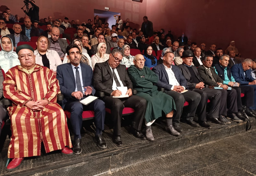 Ksar de Sraghna : Le wali de la région préside les premières séances de la rencontre consultative à Sidi Rahal