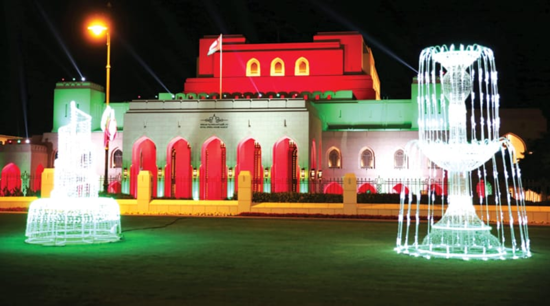 Oman se prépare à célébrer sa fête nationale avec un défilé militaire incarnant la symbolique de l&rsquo;État al-Busaidi.