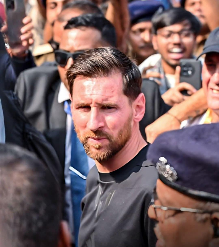 Avec des images : 100 dollars pour un moment fugace… L’apparition éphémère de Messi déclenche colère et tumultes en Inde