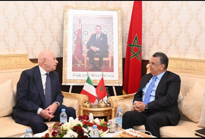 Le ministre Wahbi reçoit le ministre de la Justice italien pour explorer de nouvelles perspectives de coopération judiciaire.