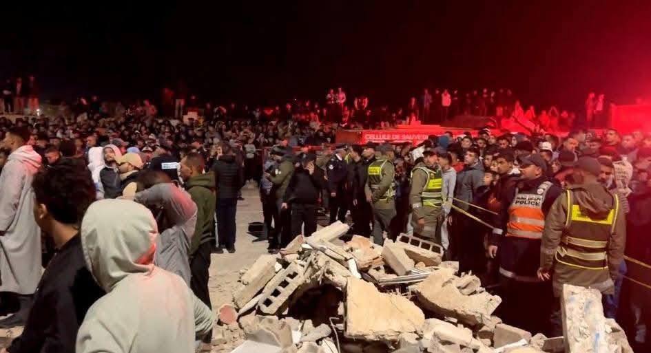 Le procureur du roi près le tribunal de première instance de Fès annonce l&rsquo;ouverture d&rsquo;une enquête suite à l&rsquo;effondrement de deux immeubles dans le quartier de la M&rsquo;sira, ayant causé la mort de 22 personnes.