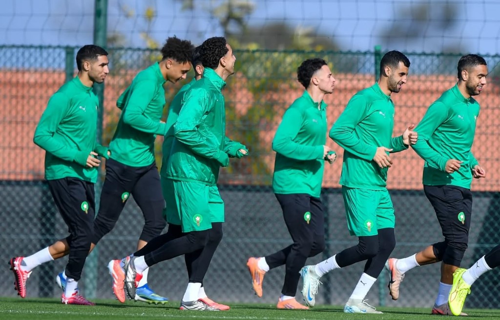 Les Lions de l&rsquo;Atlas poursuivent leur préparation pour affronter le Mali avec un programme d&rsquo;entraînement intensif.