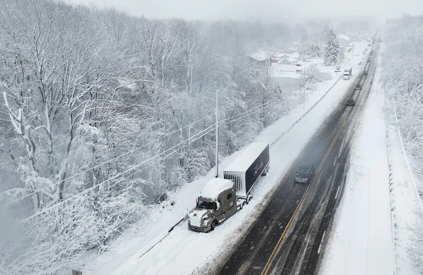 Une tempête hivernale sans précédent paralyse les États-Unis