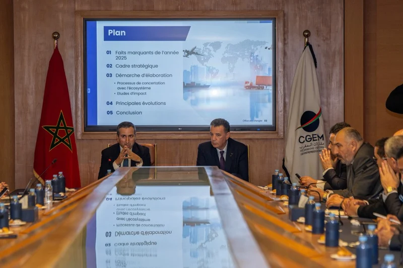 Le patronat : affirme la solidité de l’économie et appelle à accélérer la croissance des exportations et à renforcer la compétitivité de l’industrie.