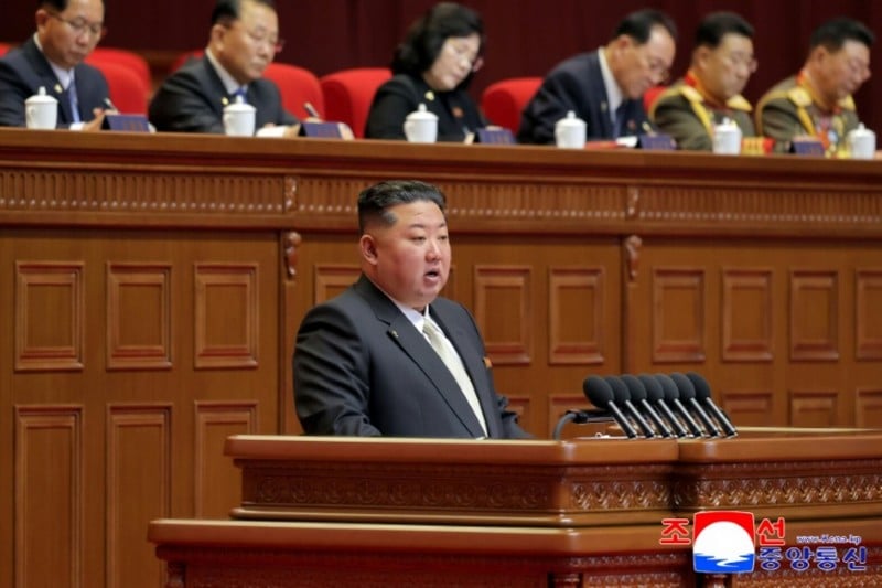 Réélection de Kim Jong-un en tant que secrétaire général du Parti des travailleurs de Corée et perspective d&rsquo;une nouvelle plan quinquennal.
