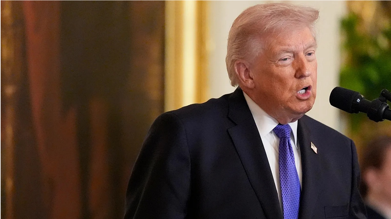 Trump à l&rsquo;Iran : Il est trop tard pour négocier après la destruction de vos défenses aériennes et de votre commandant.