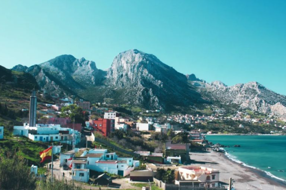 Michael Rubin appelle le Maroc à une nouvelle marche verte vers Ceuta et Melilla.