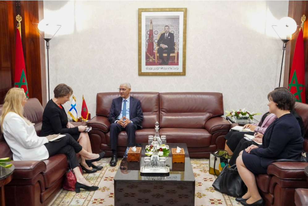 Le ministre Talbi Alami discute avec la ministre finlandaise de l’Agriculture de la promotion de la coopération en matière de sécurité alimentaire et hydrique.