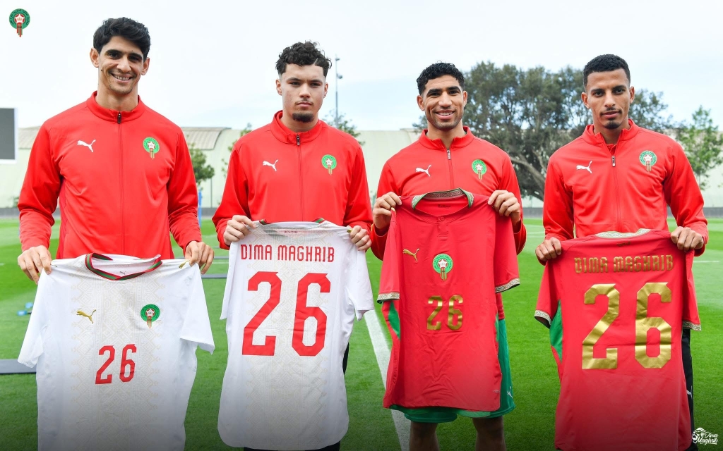 L&rsquo;équipe marocaine dévoile son maillot 2026, inspiré par le patrimoine national.