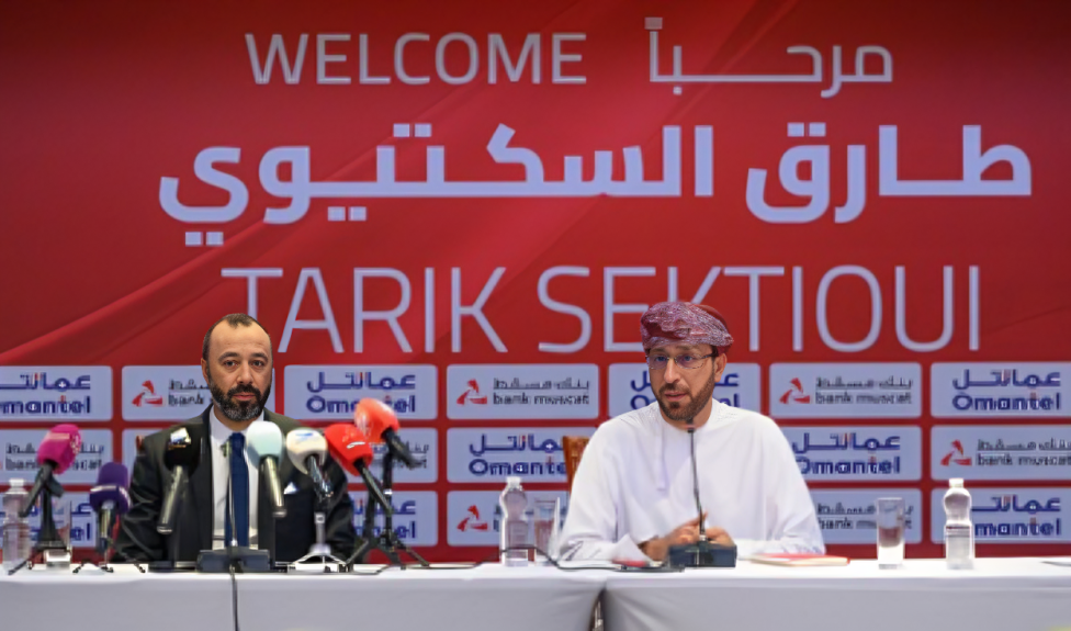 Président de l&rsquo;Union Omani : « Nous avons la chance de recruter Sektoui »… Sektoui : « Nous visons à construire une équipe nationale omanaise solide en s&rsquo;inspirant de l&rsquo;expérience marocaine »