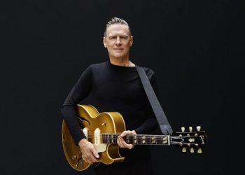 النجم العالمي برايان آدامز يحيي أول حفل له بالمغرب