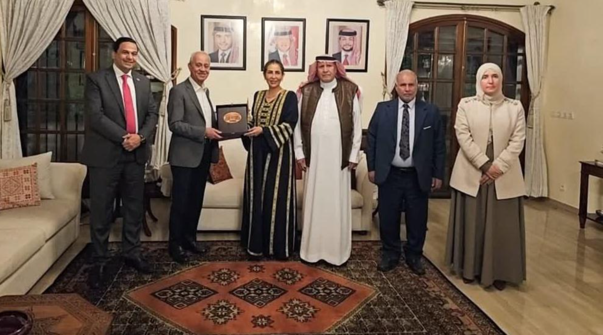 L&rsquo;ambassadrice jordanienne au Maroc accueille une délégation parlementaire jordanienne pour discuter de la coopération dans les secteurs de l&rsquo;énergie et de l&rsquo;industrie entre les deux pays.