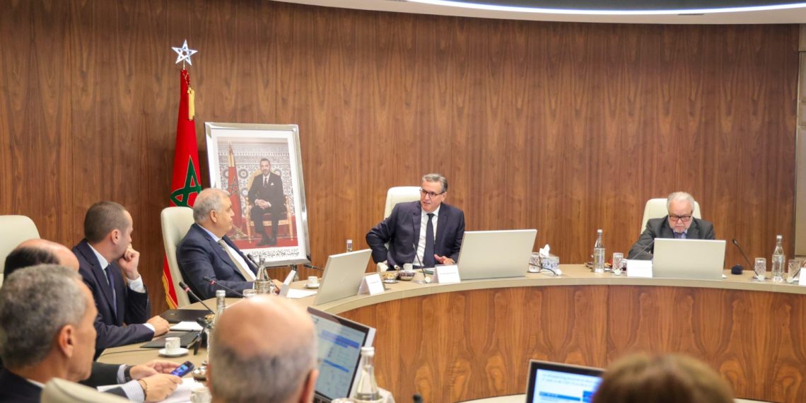 Akhnouch annonce l’achèvement de 15 projets de santé en 2026 et 3 000 nouveaux lits