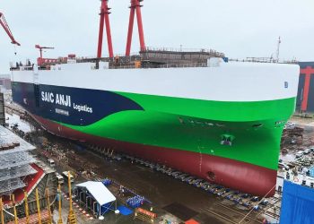 La Chine lance sa première porte-voitures bi-carburation dans l&rsquo;industrie navale.