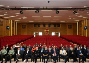 Visite des officiers étrangers au nouveau siège de la police à Rabat