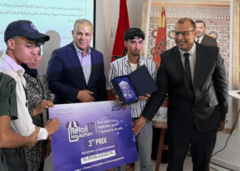 Le maire de Fida Merza Sultan récompense les vainqueurs du hackathon « Retail’UP »
