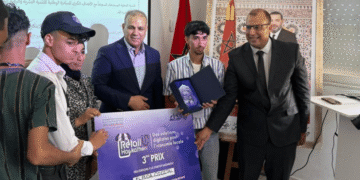 Le maire de Fida Merza Sultan récompense les vainqueurs du hackathon « Retail’UP »