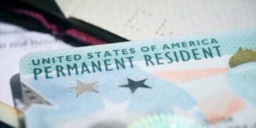 GREEN CARD