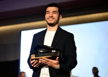 Zekriya Al-Wahidi remporte le Soulier d&rsquo;Ébène lors de sa 35e édition