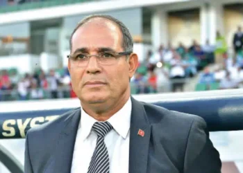 بادو الزاكي مدرب.jpg